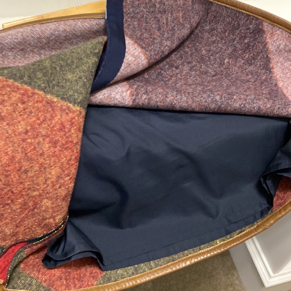 Tory Burch Wool Skirt w/leather detail - Picture 4 of 5